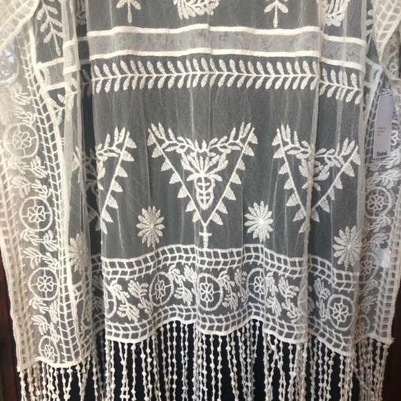 Anthropologie Kindred Semi Sheer Embroidered Crochet Lace Cover Up Overpiece - Picture 8 of 16